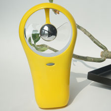 Battery power mini fan-The yellow like autumn leaves